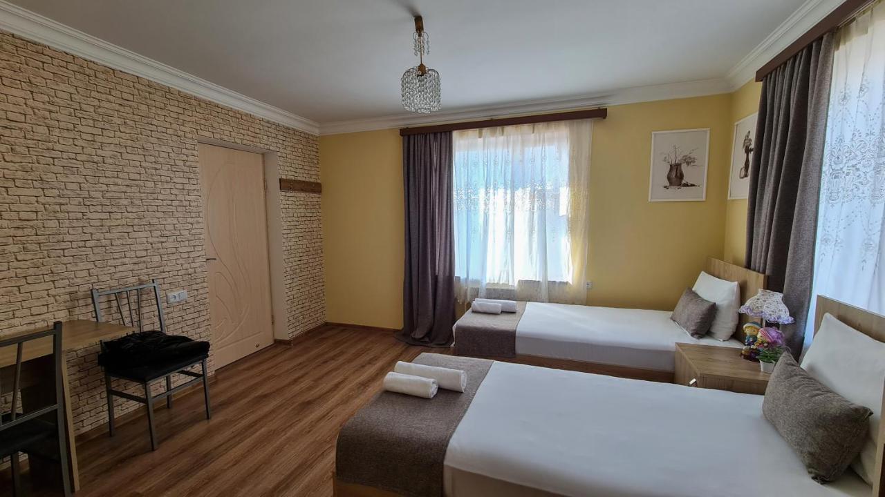 Seva Guesthouse And Cottages Byurakan Exterior foto
